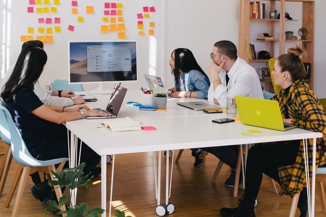 How to Manage a Business Budget | The Best Way