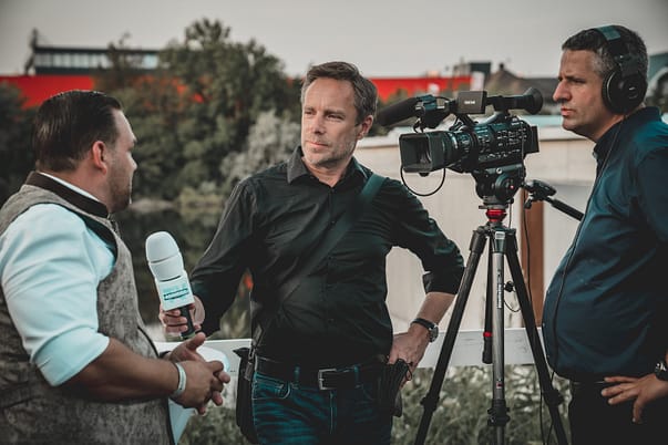 Newscasting
